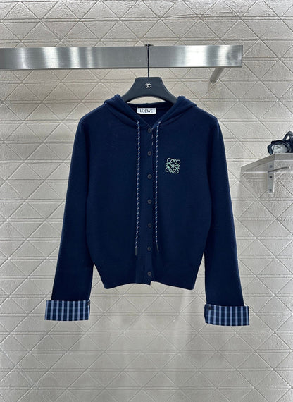 Hooded knitted cardigan