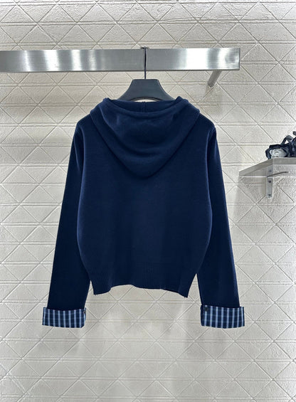 Hooded knitted cardigan