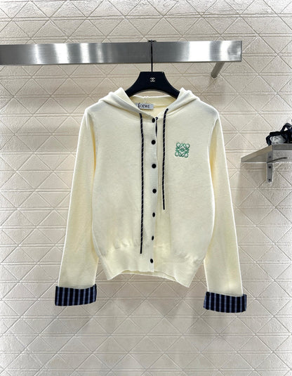 Hooded knitted cardigan