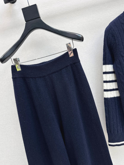 knitted set