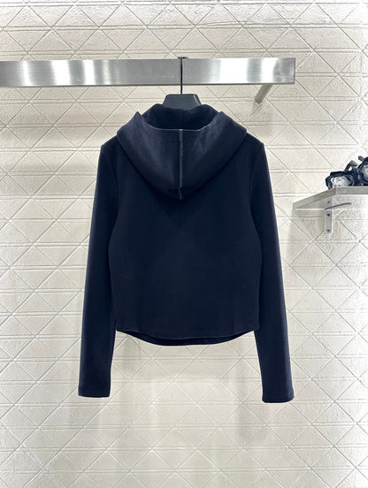 Half open hooded set