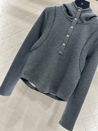 Half open hooded set