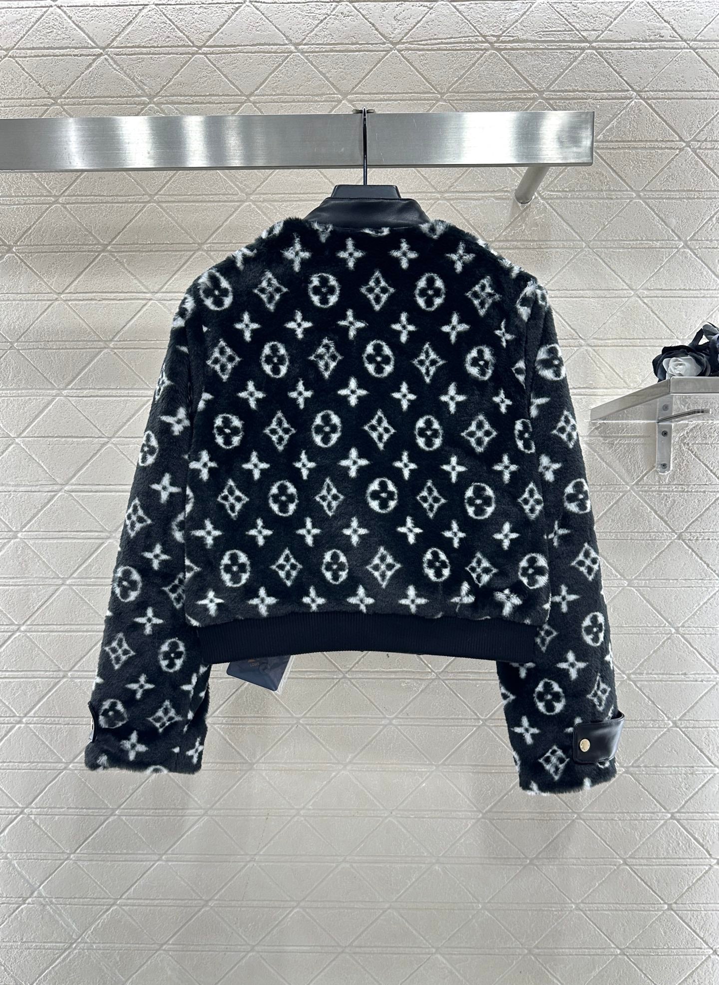 Splicing leather teddy lamb jacket