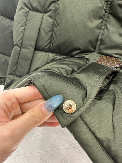 Leather buckle stand up collar down jacket