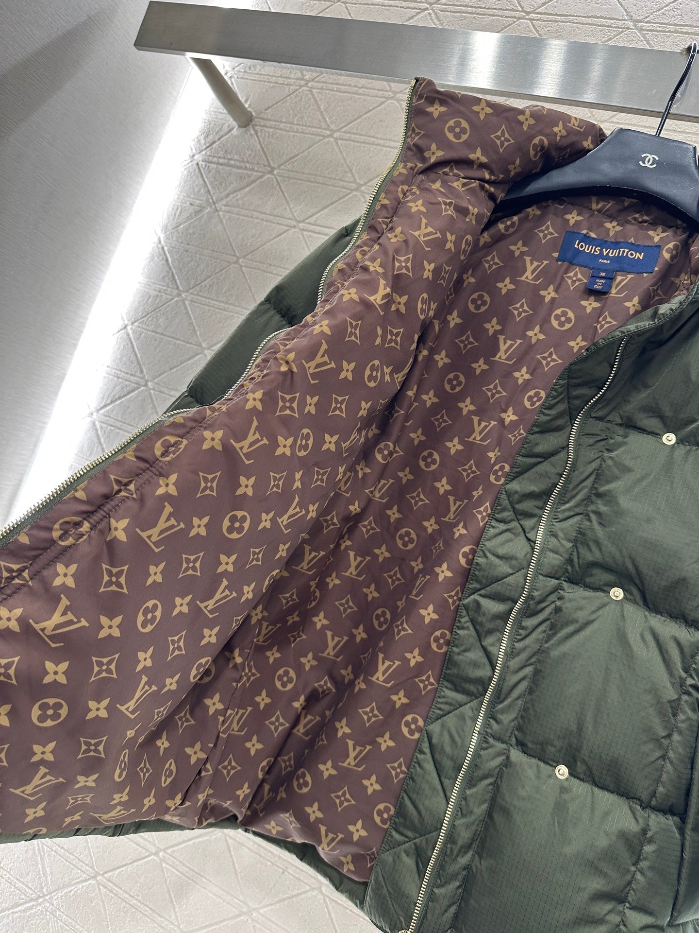 Leather buckle stand up collar down jacket