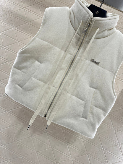 Hooded wool suit