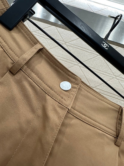 Color blocked pants