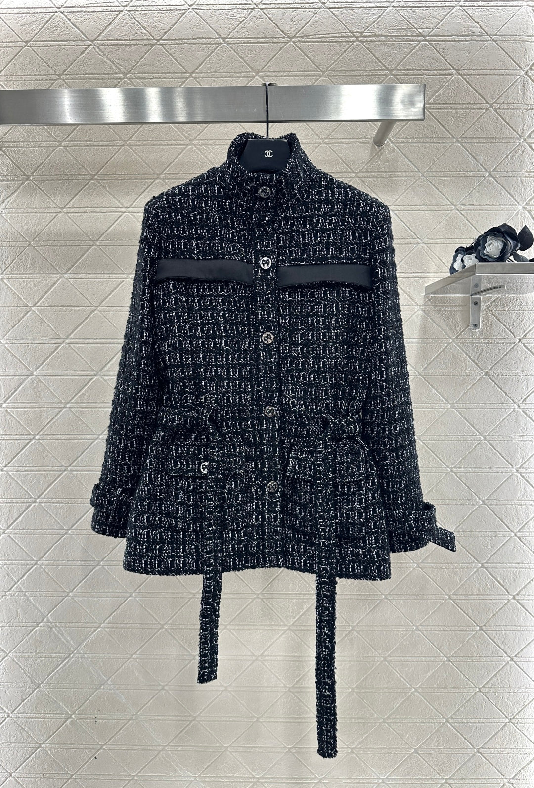 Knitted waistband dress jacket