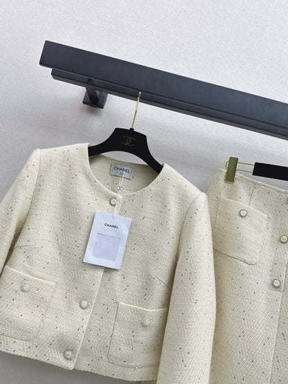 Weaving suit