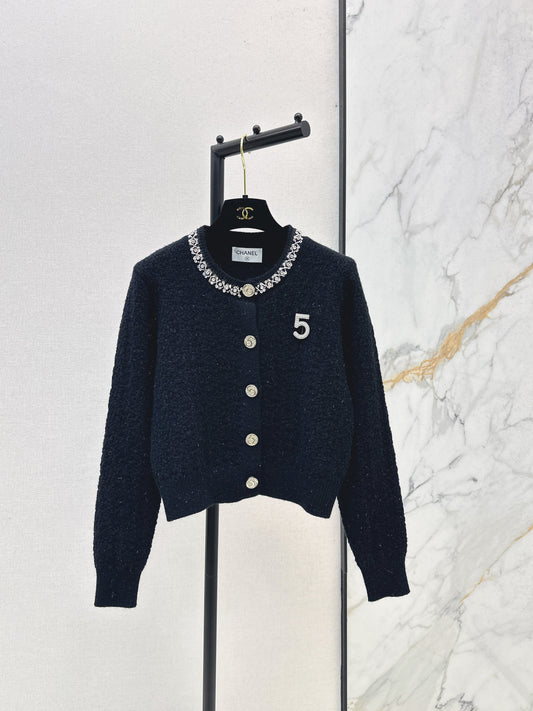 Nail drill craft round neck knitted cardigan
