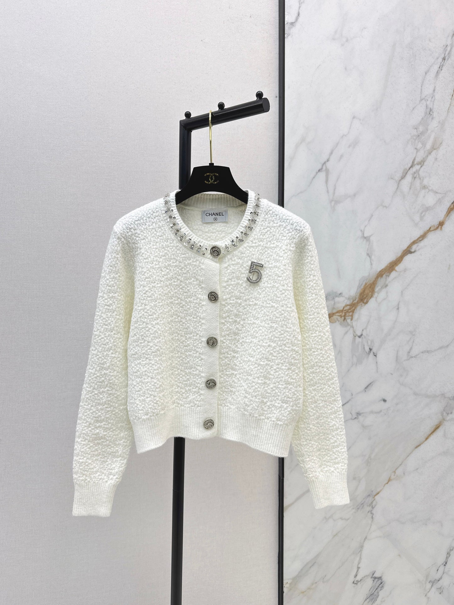 Nail drill craft round neck knitted cardigan