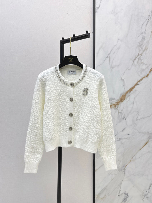 Nail drill craft round neck knitted cardigan