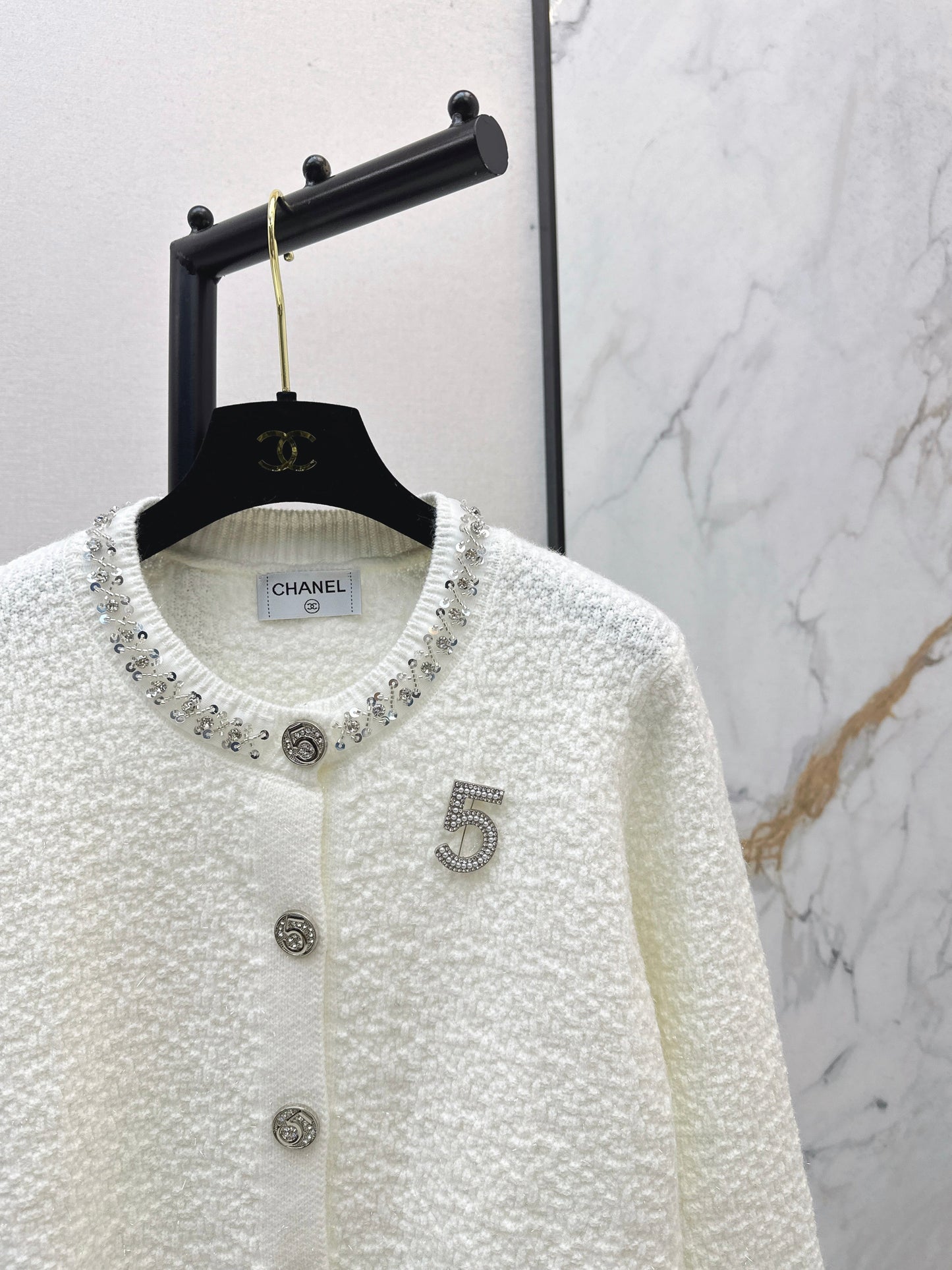 Nail drill craft round neck knitted cardigan