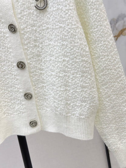 Nail drill craft round neck knitted cardigan