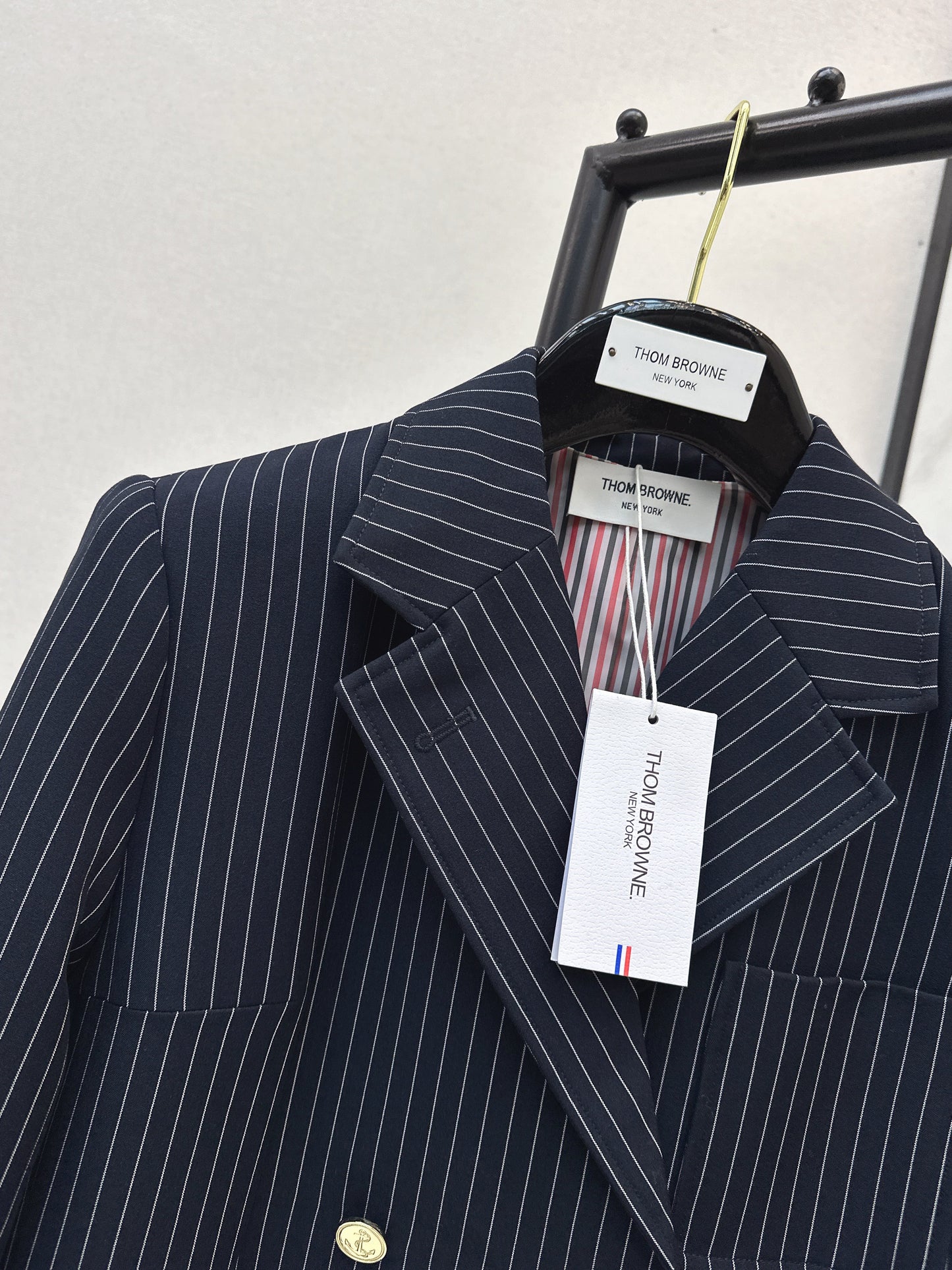 Silhouette double breasted suit jacket