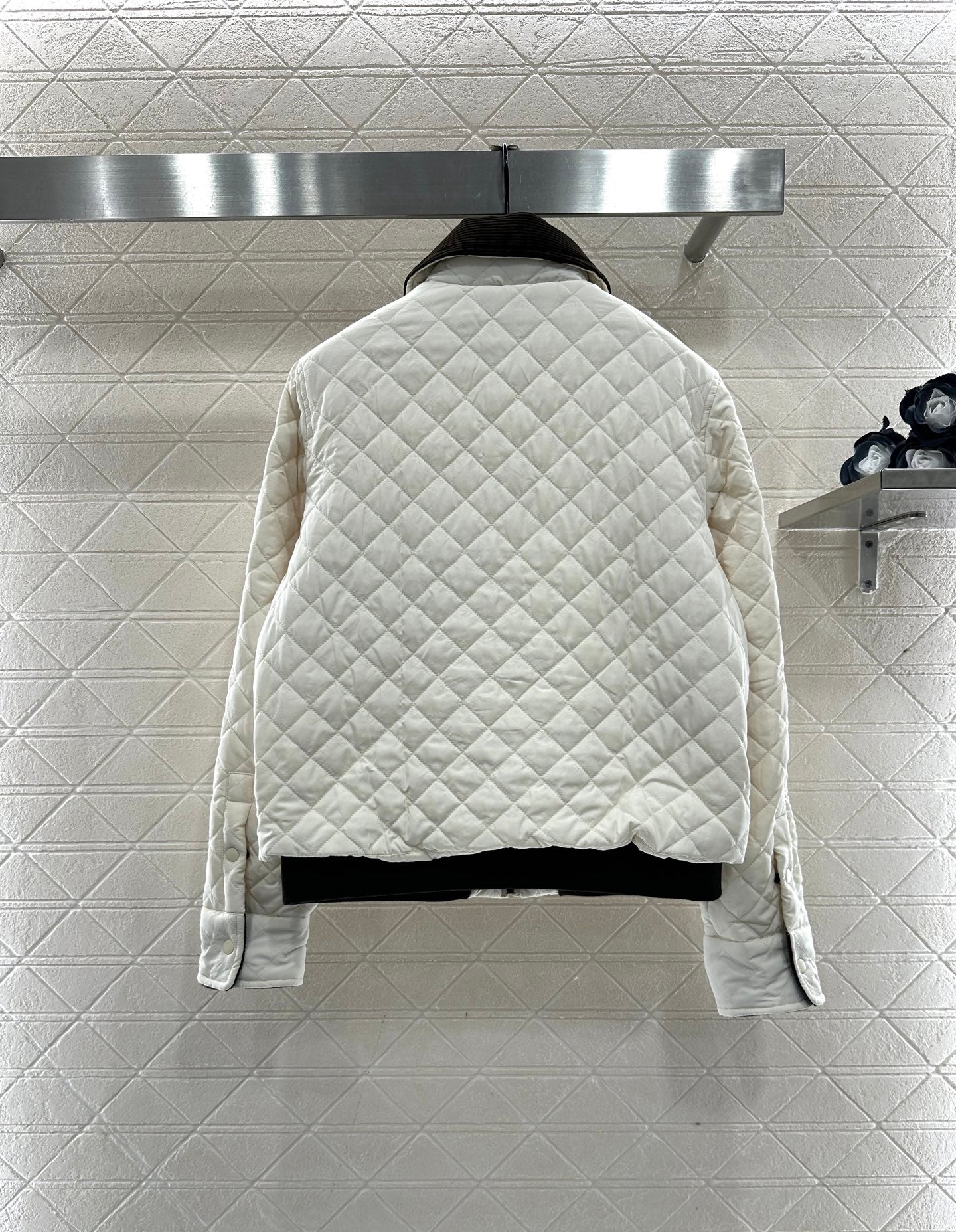 Corduroy collar diamond patterned cotton jacket