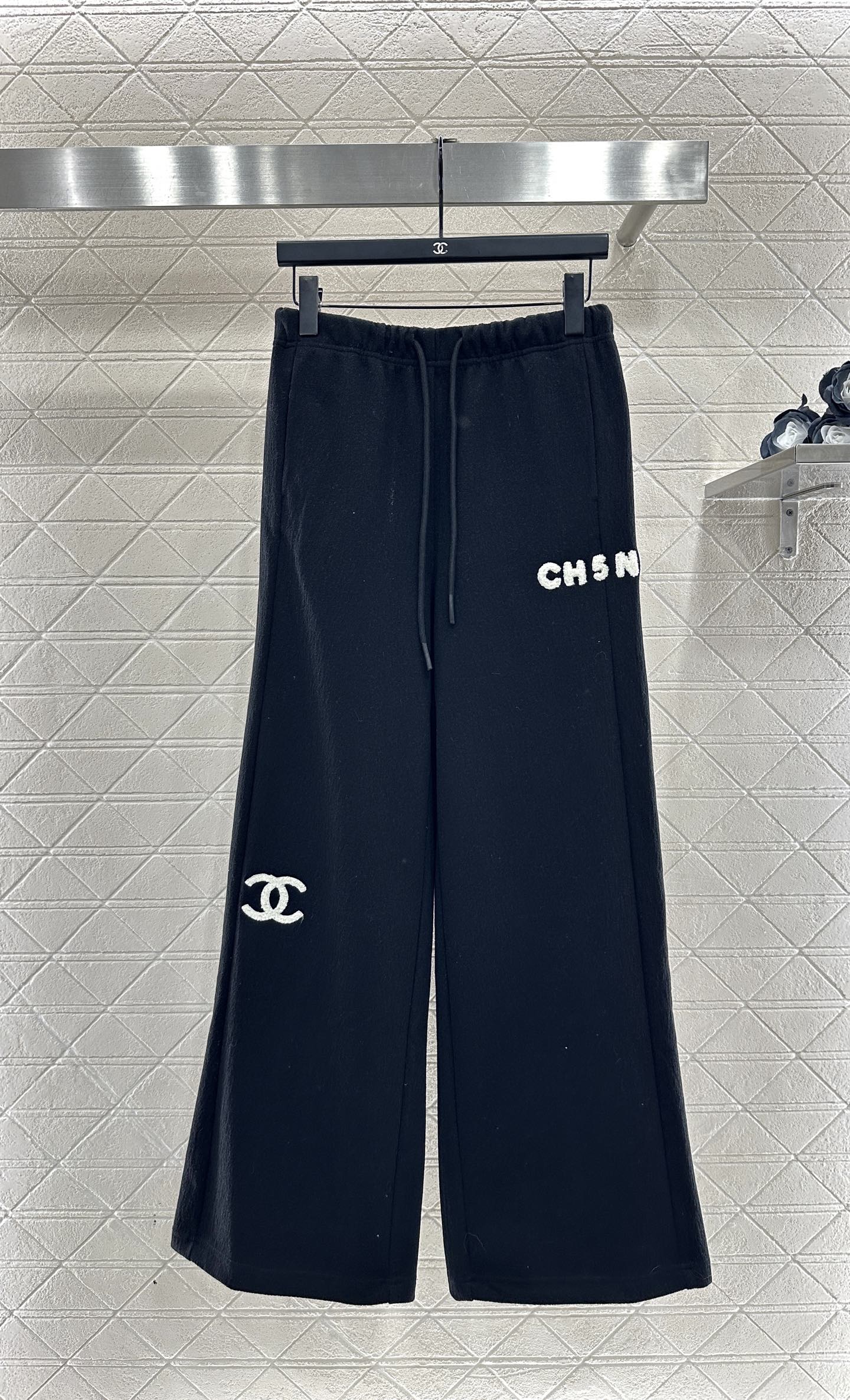 Plucked letter high waist wide leg pants