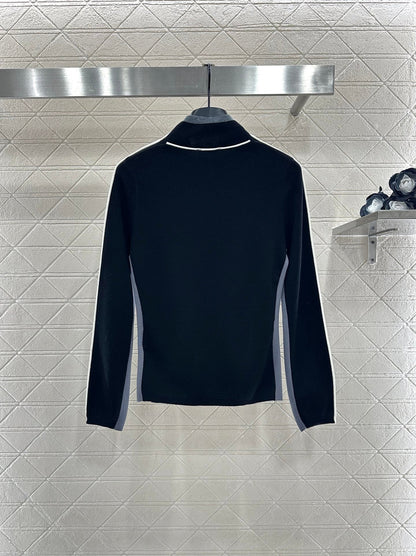 Small high neck knitted pullover sweater
