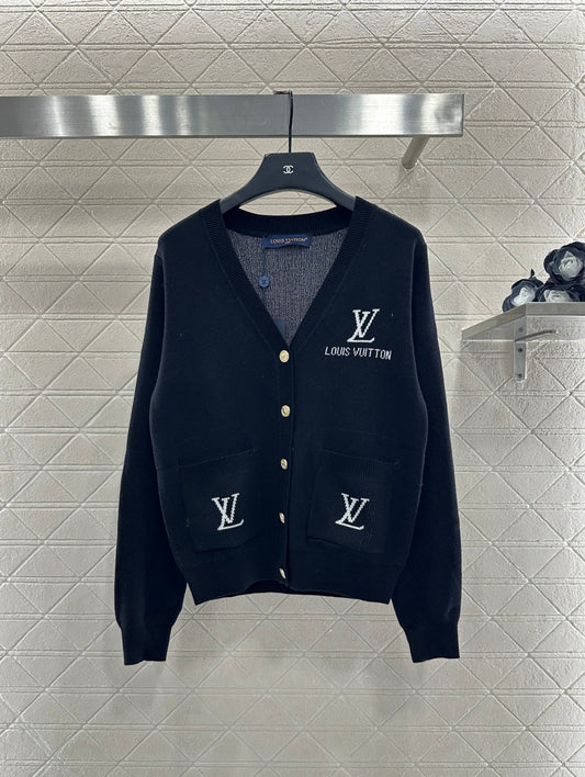 Jacquard letter knitted cardigan