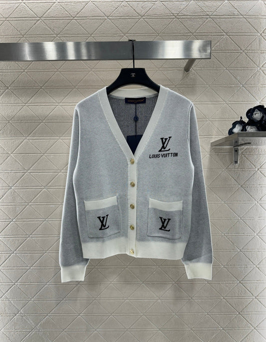 Jacquard letter knitted cardigan