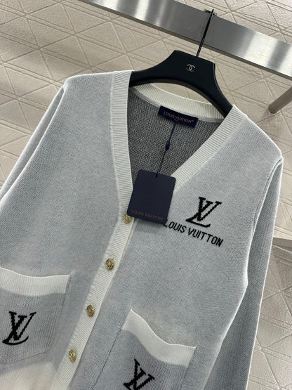 Jacquard letter knitted cardigan