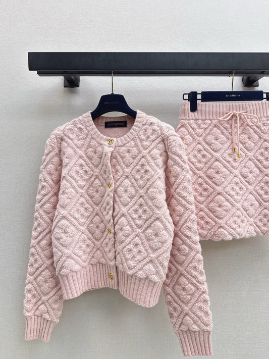 Lingge Knitted Set