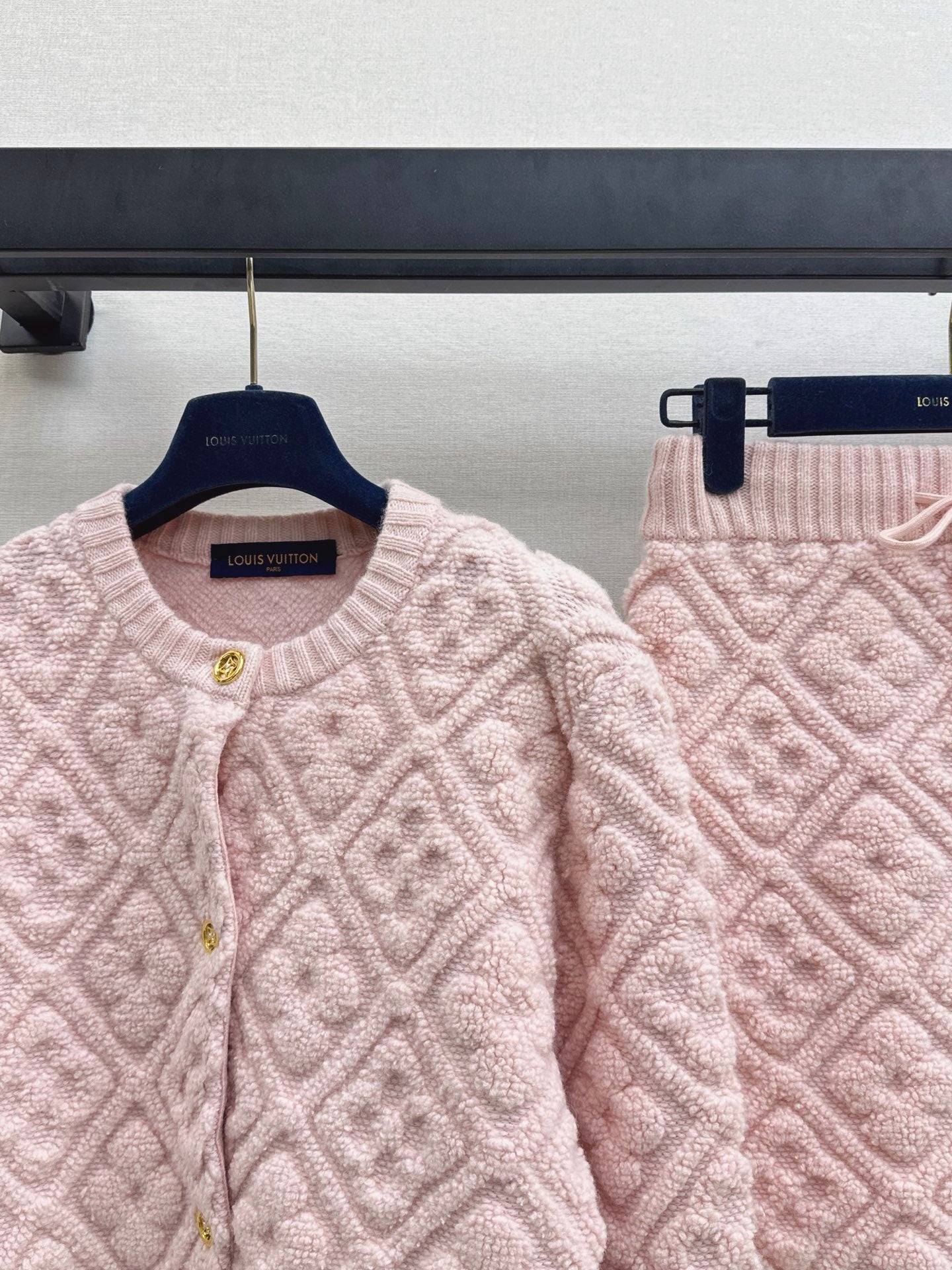 Lingge Knitted Set