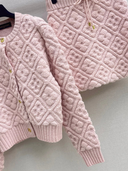 Lingge Knitted Set