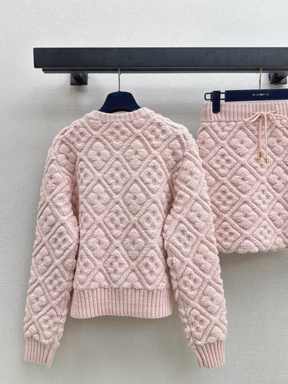Lingge Knitted Set
