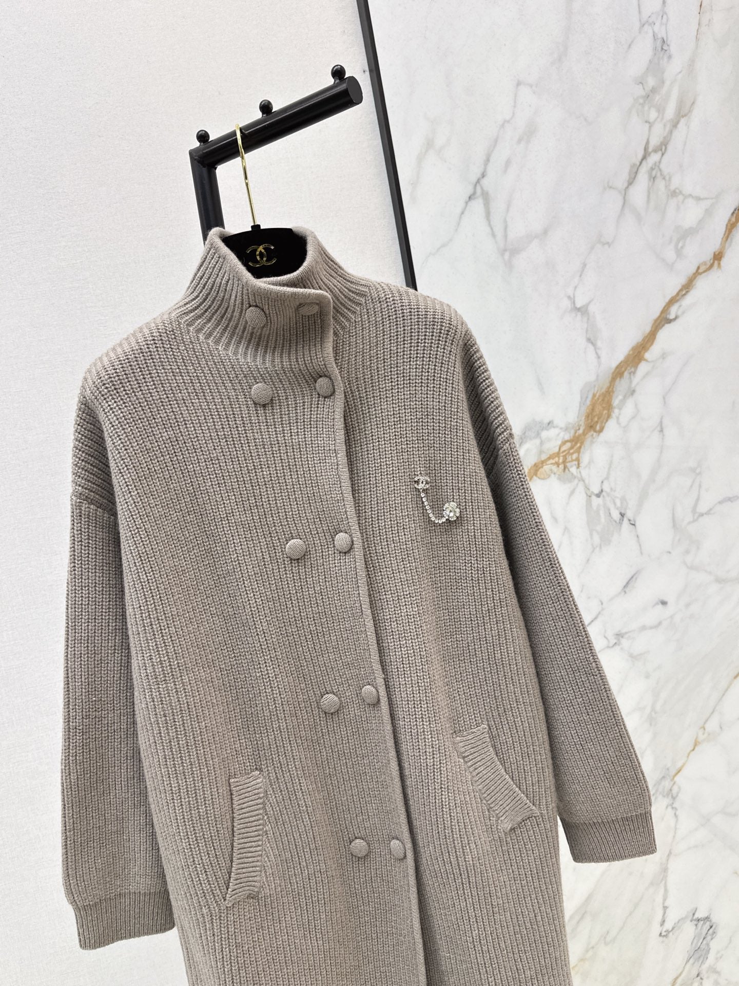 Lazy long knitted coat