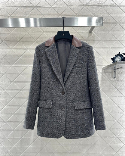 Collar cut leather silhouette suit jacket