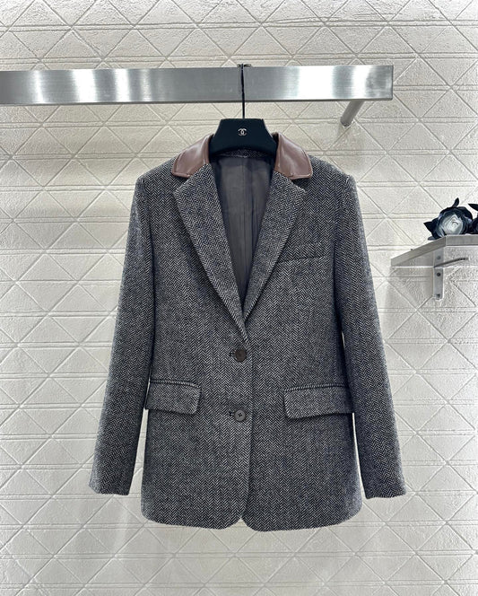 Collar cut leather silhouette suit jacket
