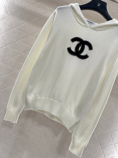 Hooded knitted sweater