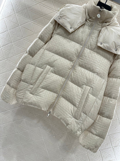 Detachable hooded down jacket