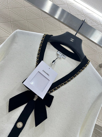 Black and white bow knitted cardigan