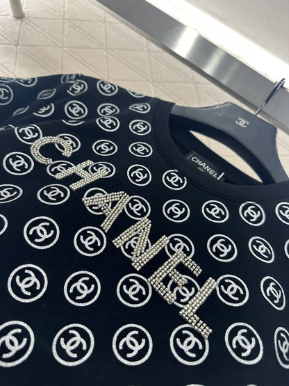 Round neck printed bead binding 𝑇𝑒𝑒