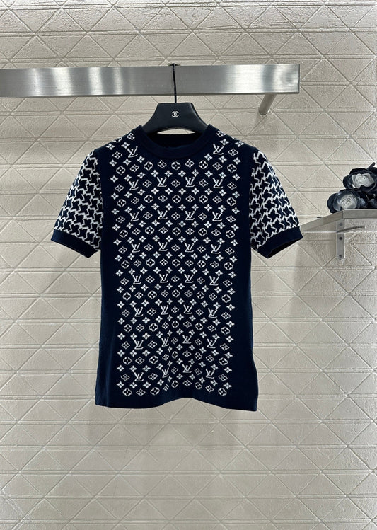 Jacquard round neck short sleeved sweater