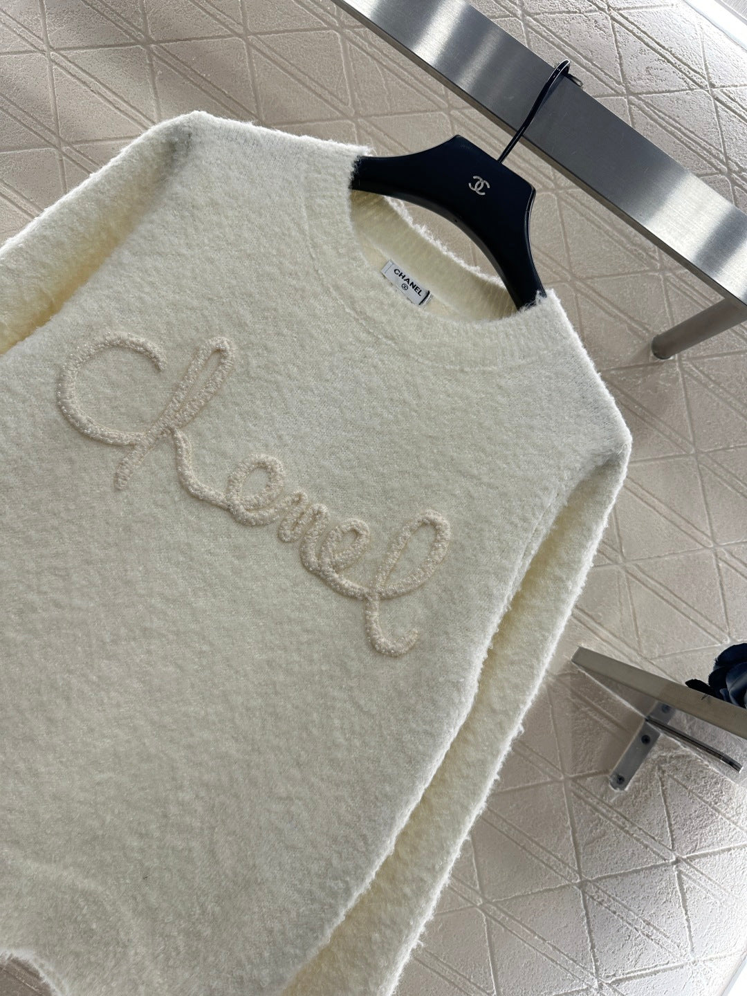 Order pearl crochet sweater