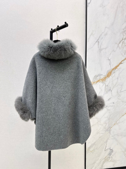 Fox fur decorative cloak coat