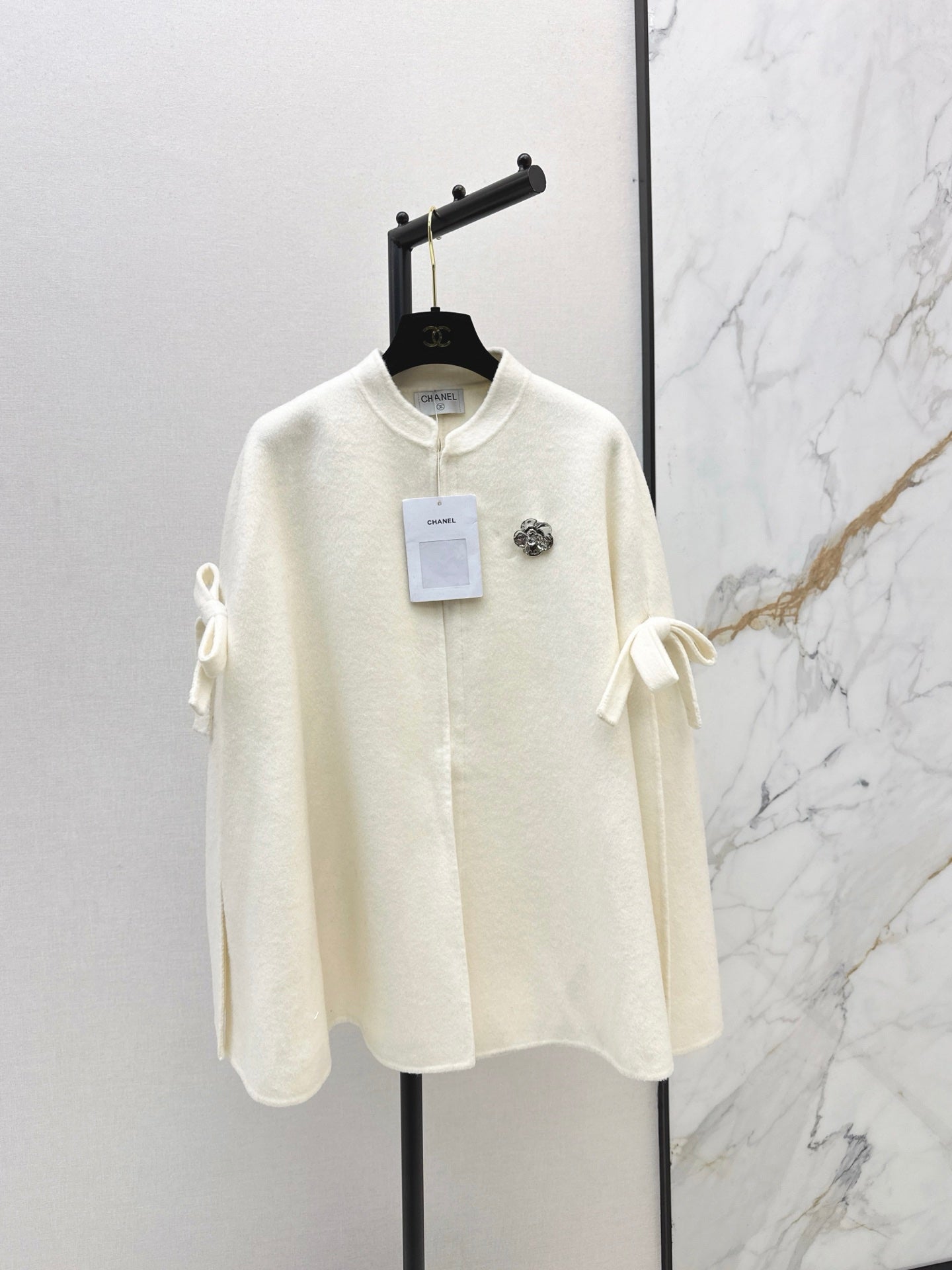 Double bow decoration cloak coat