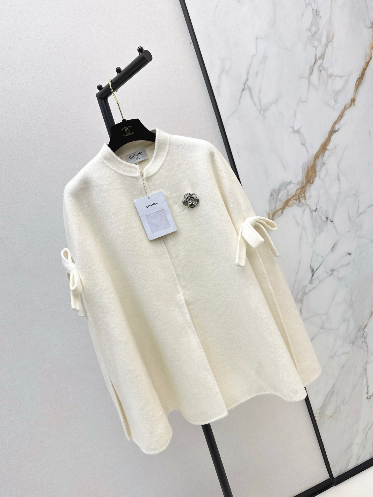 Double bow decoration cloak coat