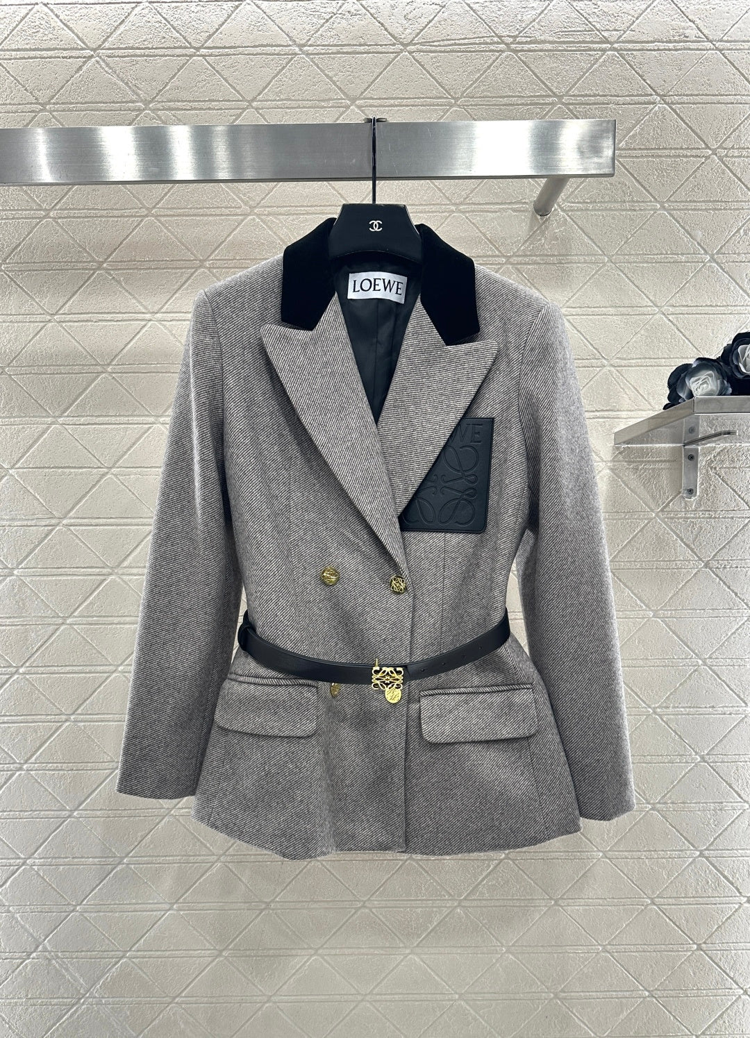 Splicing velvet collar belt suit jacket