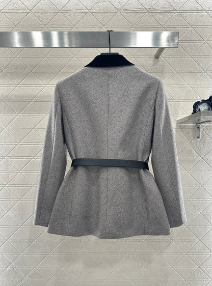 Splicing velvet collar belt suit jacket