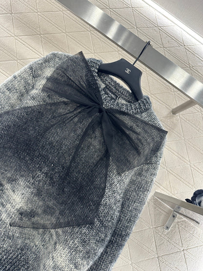 Mesh bow dyed round neck sweater