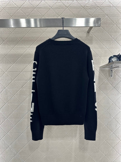 Hook and flower letter knitted pullover sweater