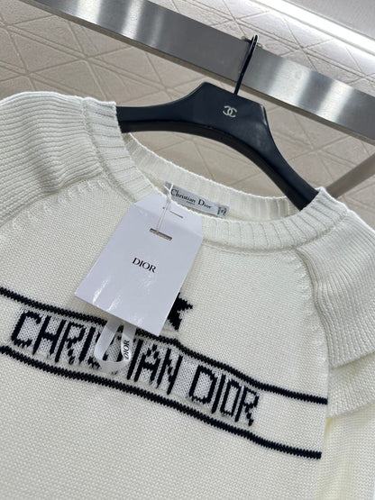 Ruffled Five-Pointed Star Sweater
