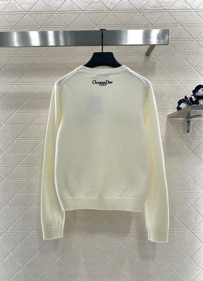 Embroidered Five-Pointed Star Sweater
