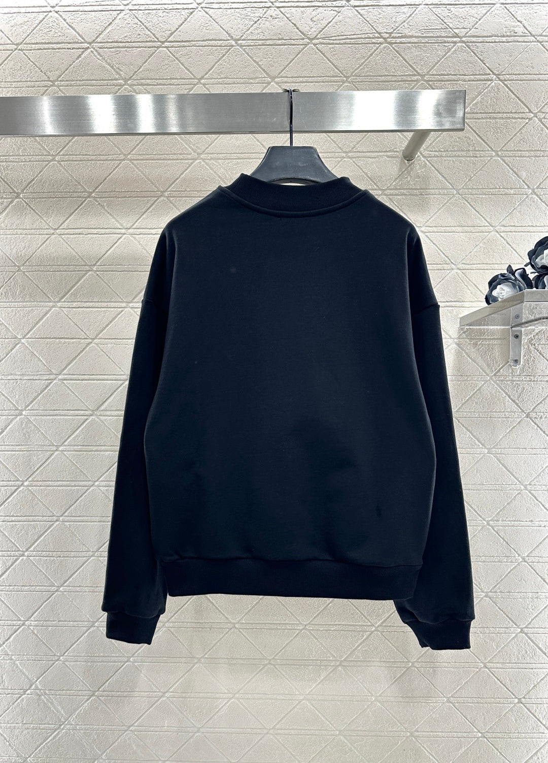 Crew Neck Arc de Triomphe Logo Sweatshirt