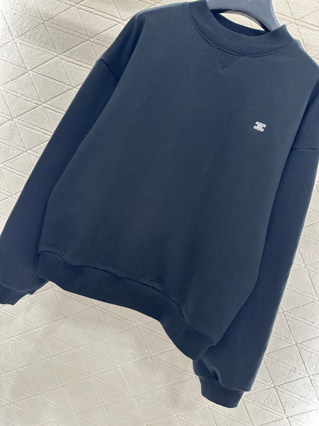 Crew Neck Arc de Triomphe Logo Sweatshirt