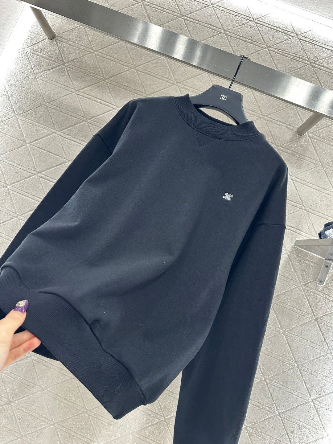 Crew Neck Arc de Triomphe Logo Sweatshirt